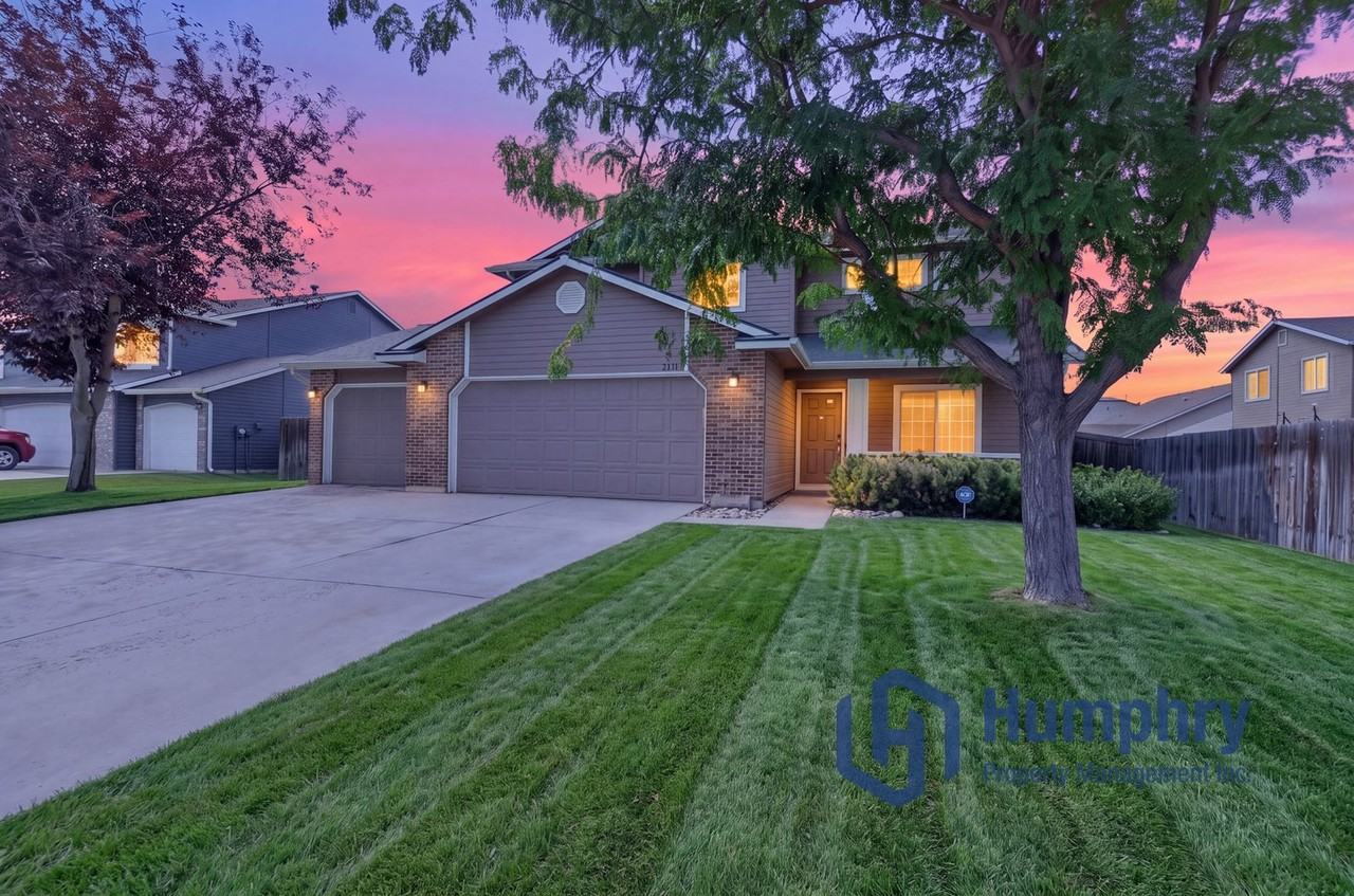 2243 N Cougar Way - Photo 2 of 47