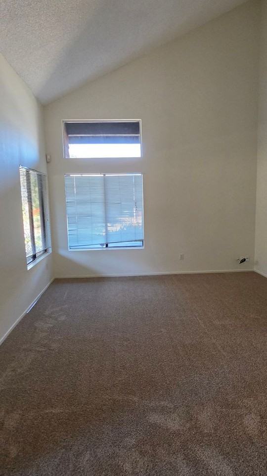 13363 Thunderhead St - Photo 2 of 20