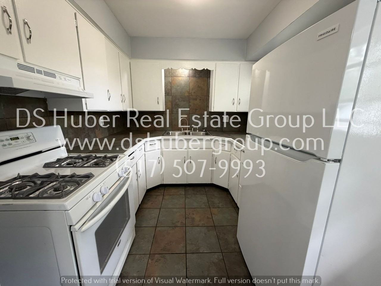 5621 Taffy Pkwy - Photo 3 of 17