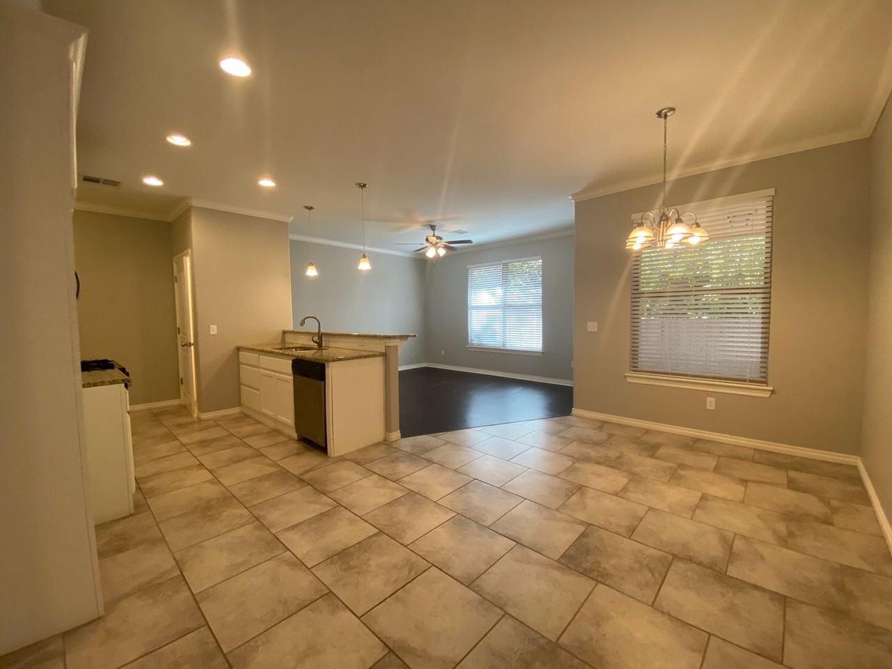 1812 Ne 135th St - Photo 7 of 22