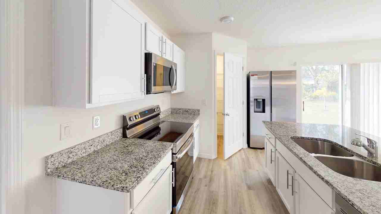 1390 Mariner Ave Se - Photo 5 of 12
