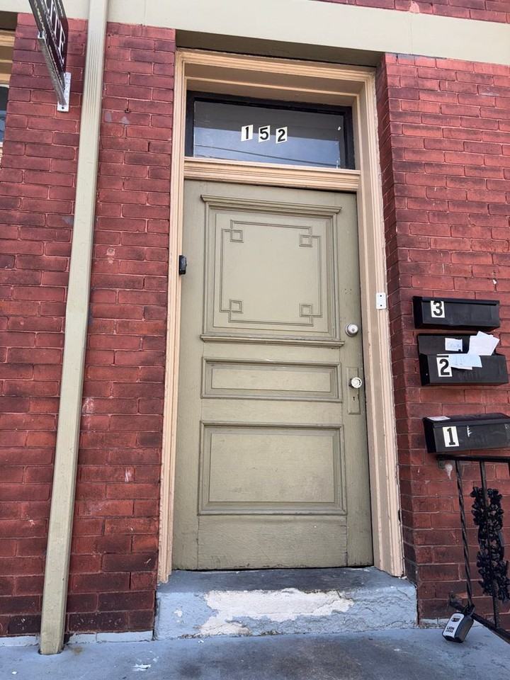 152 W King St #3 - Photo 2 of 12