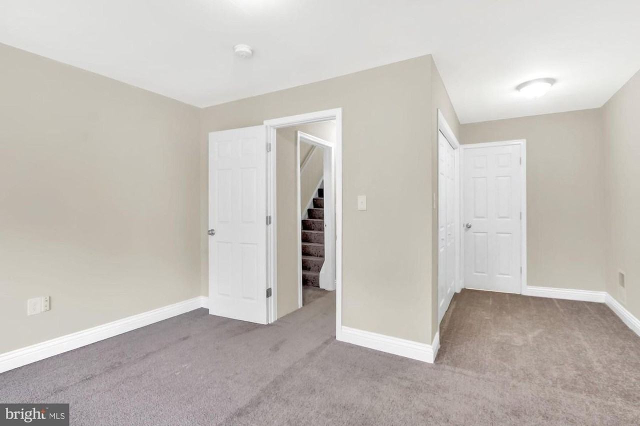 1814 Walnut St - Photo 5 of 19