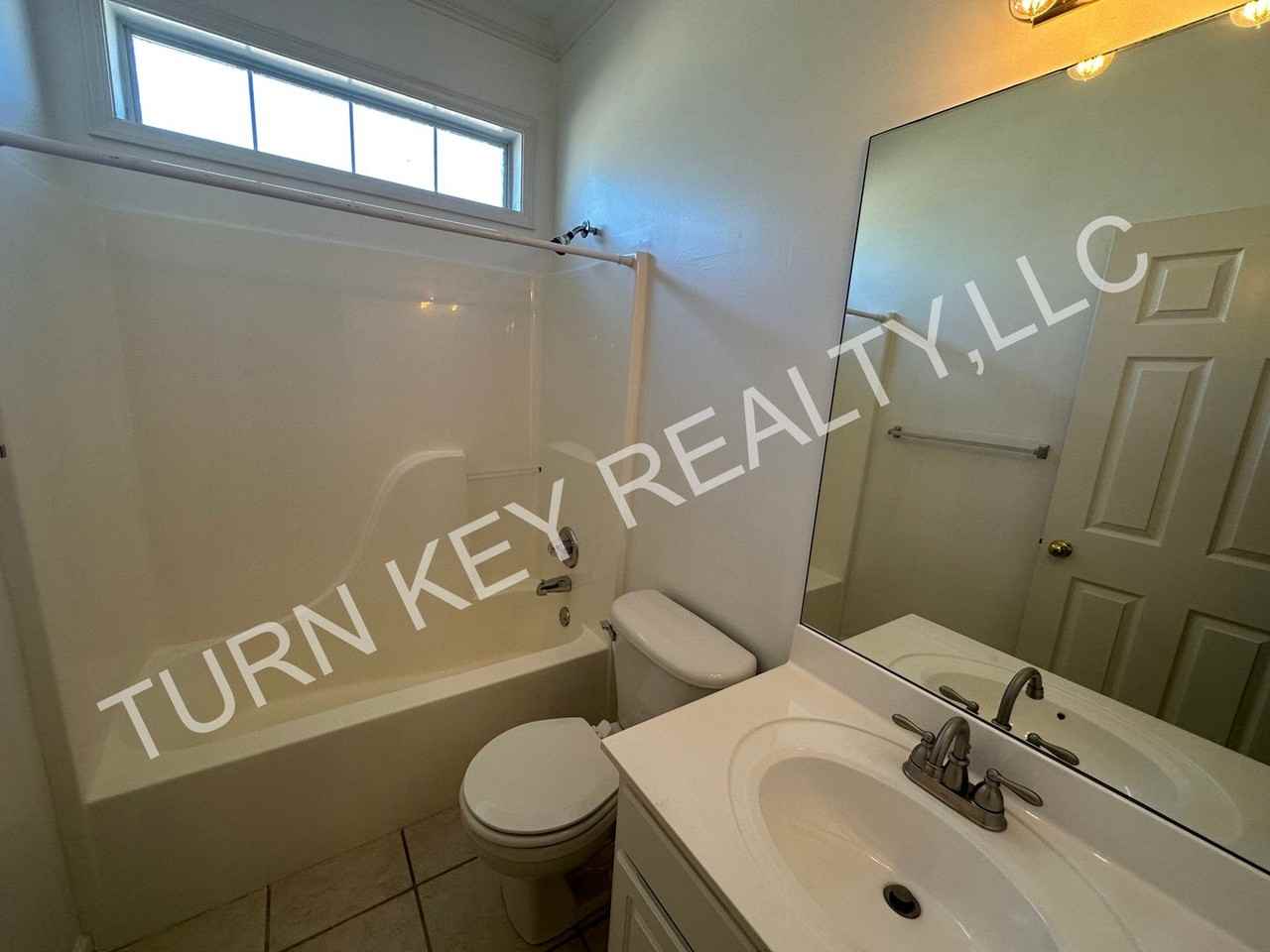264 Springdale Dr - Photo 7 of 10