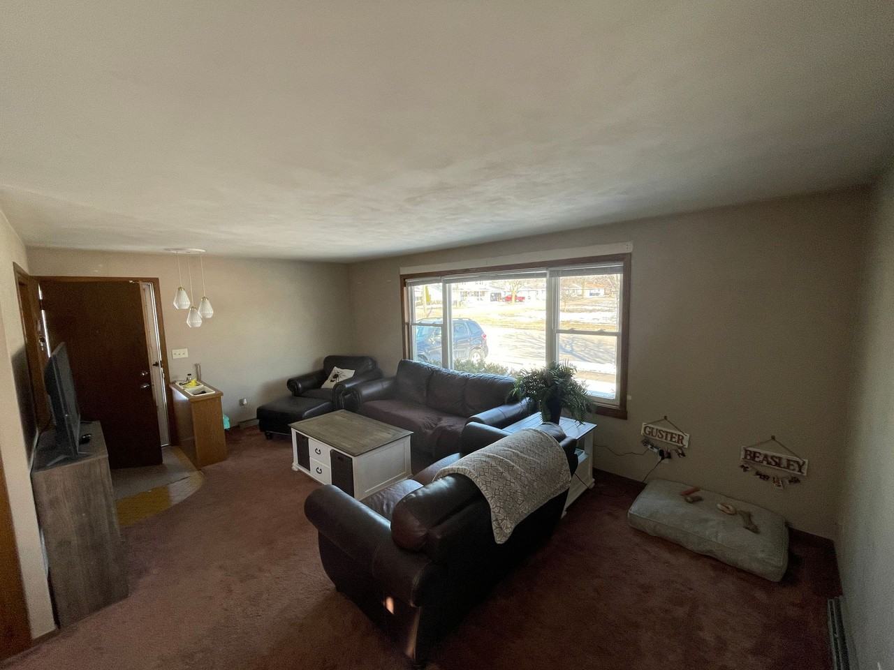 2411 N Eugene St - Photo 5 of 27