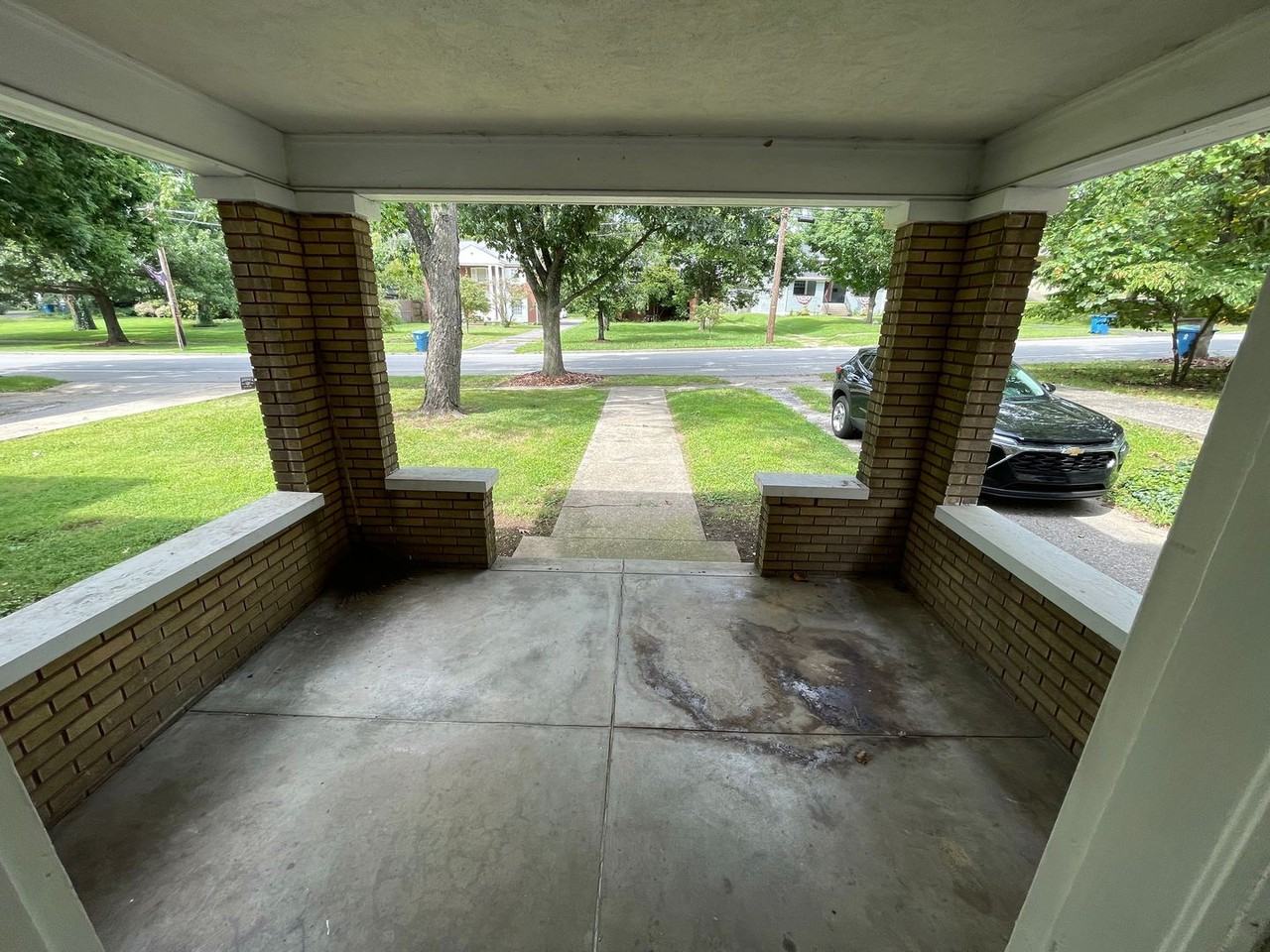 1320 Main St - Photo 3 of 26