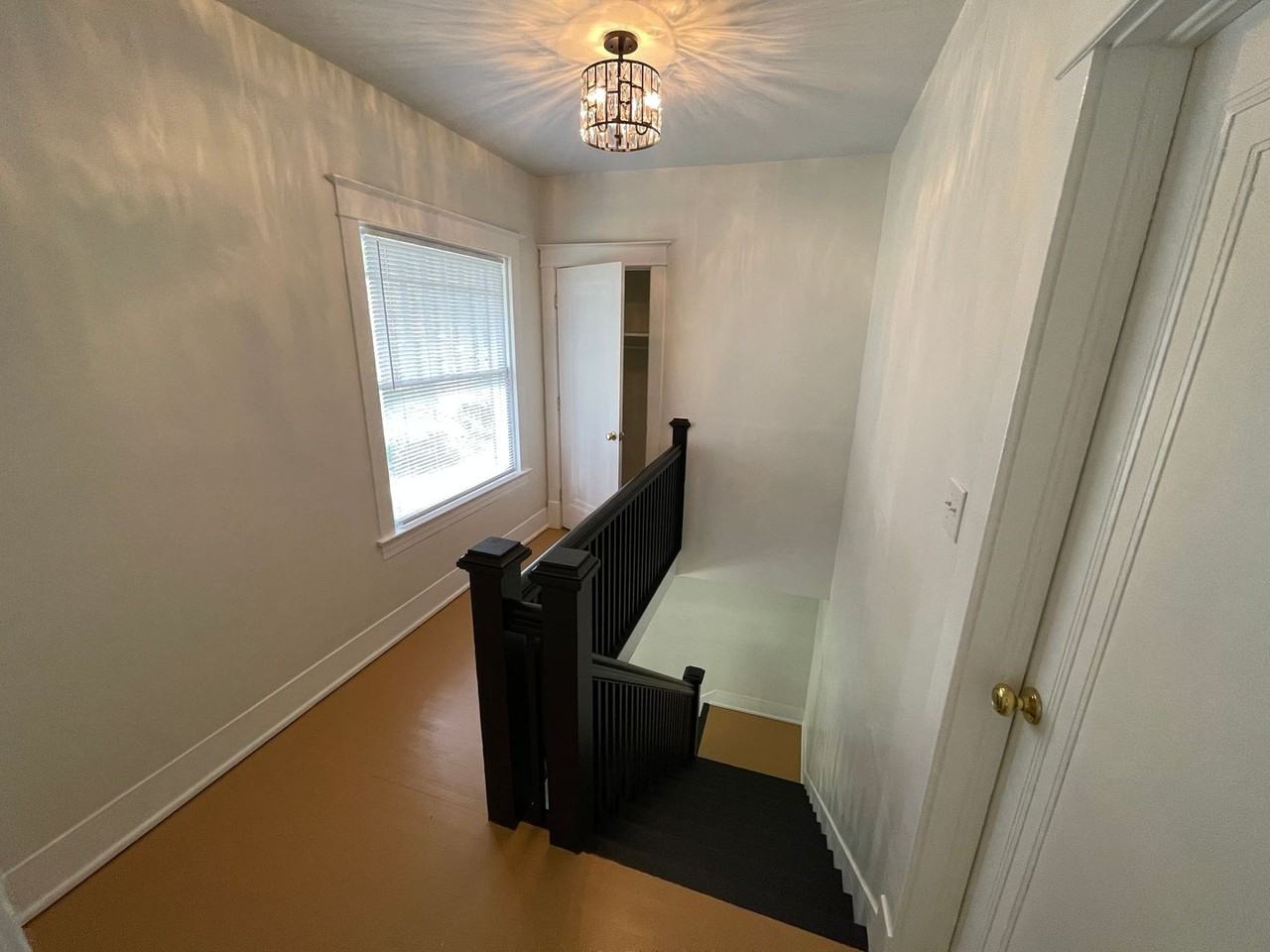 1320 Main St - Photo 7 of 26