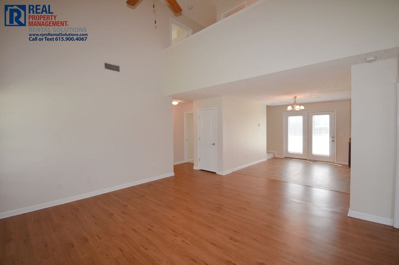 1561 Passage Dr - Photo 5 of 28