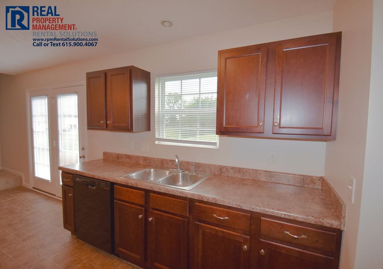 1561 Passage Dr - Photo 7 of 28