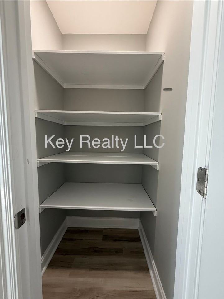 3211 Stimson Ave - Photo 5 of 12