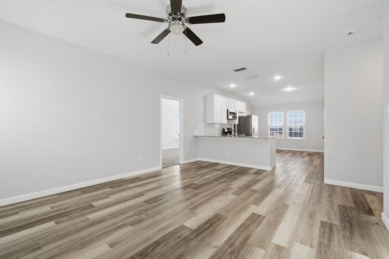 2050 Lillius St - Photo 4 of 25
