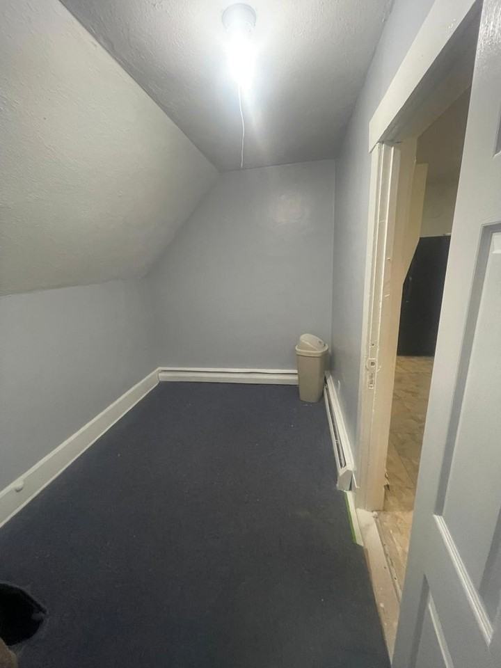 2 Rodney St - Photo 5 of 11