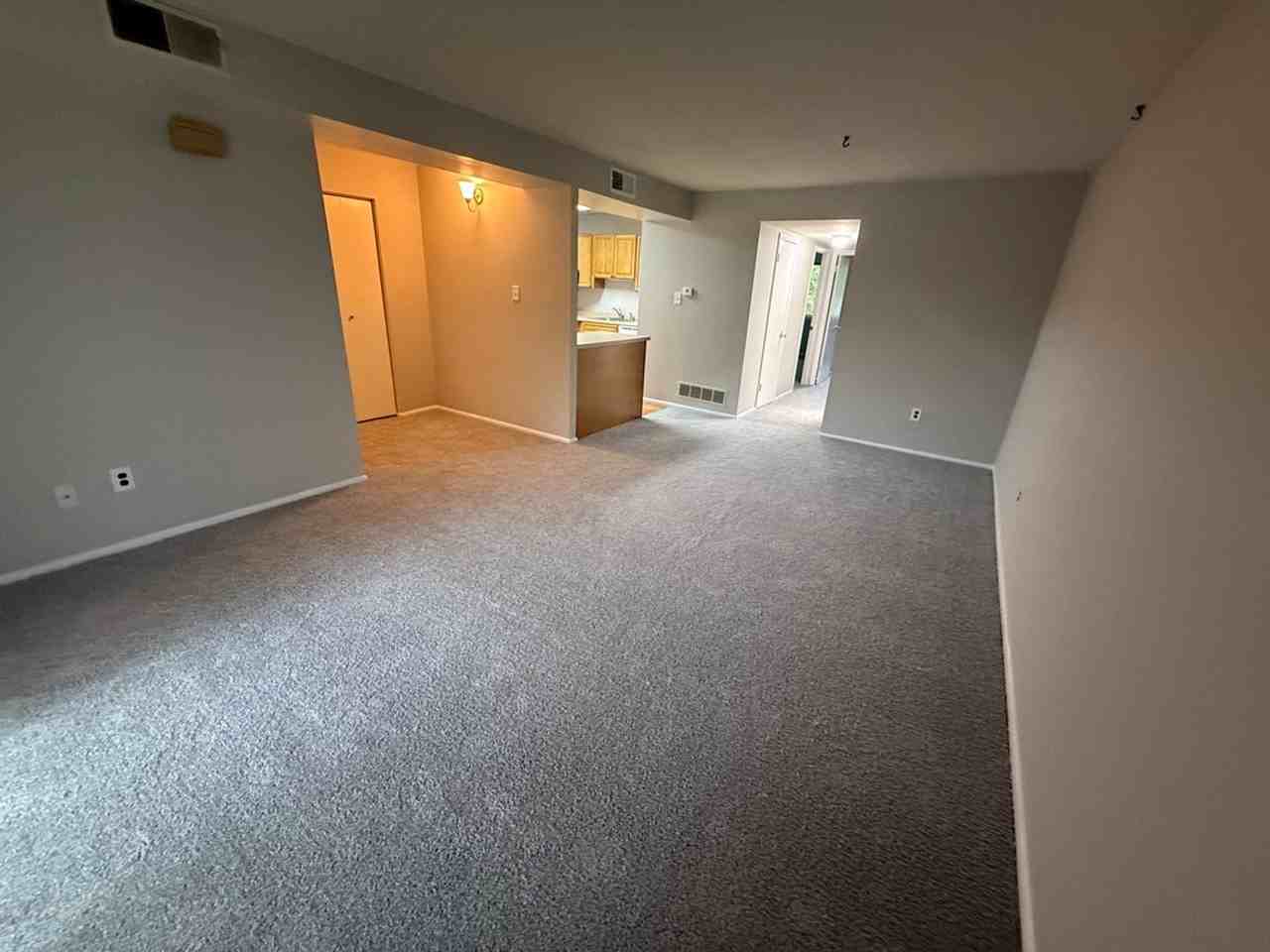 326B Saybrook Ln - Photo 5 of 16