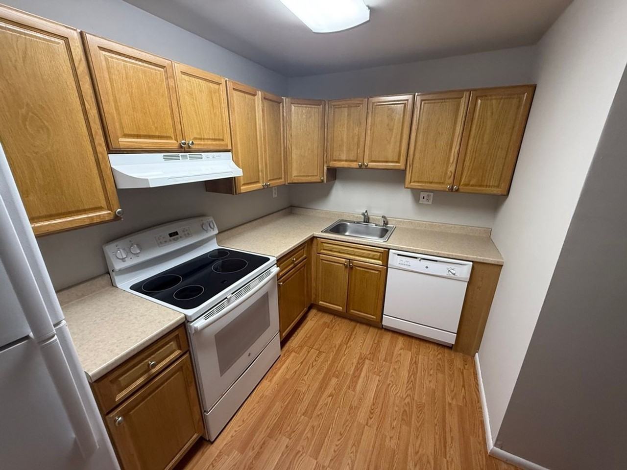 326B Saybrook Ln - Photo 7 of 16