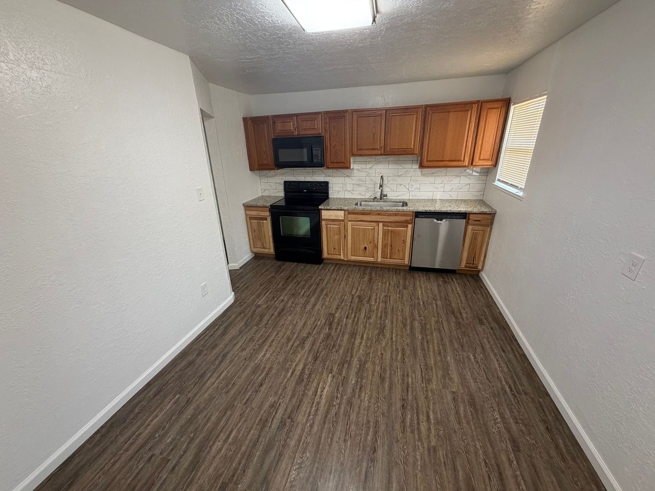 5310 Nw Liberty Ave - Photo 2 of 5