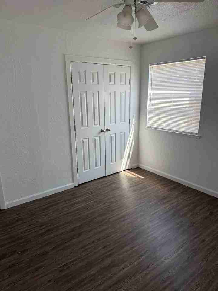 5310 Nw Liberty Ave - Photo 4 of 5