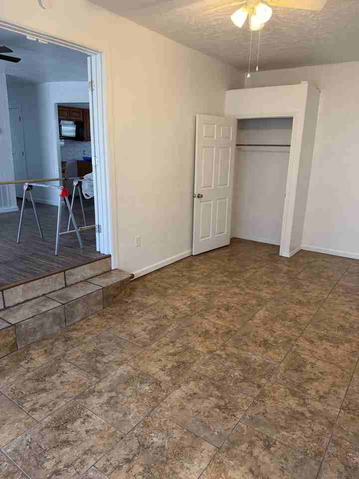 5310 Nw Liberty Ave - Photo 5 of 5