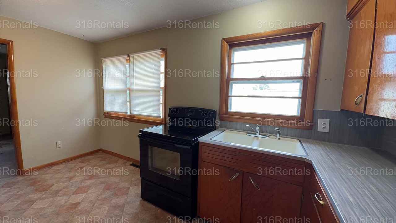 130 N Ohio St - Photo 5 of 12