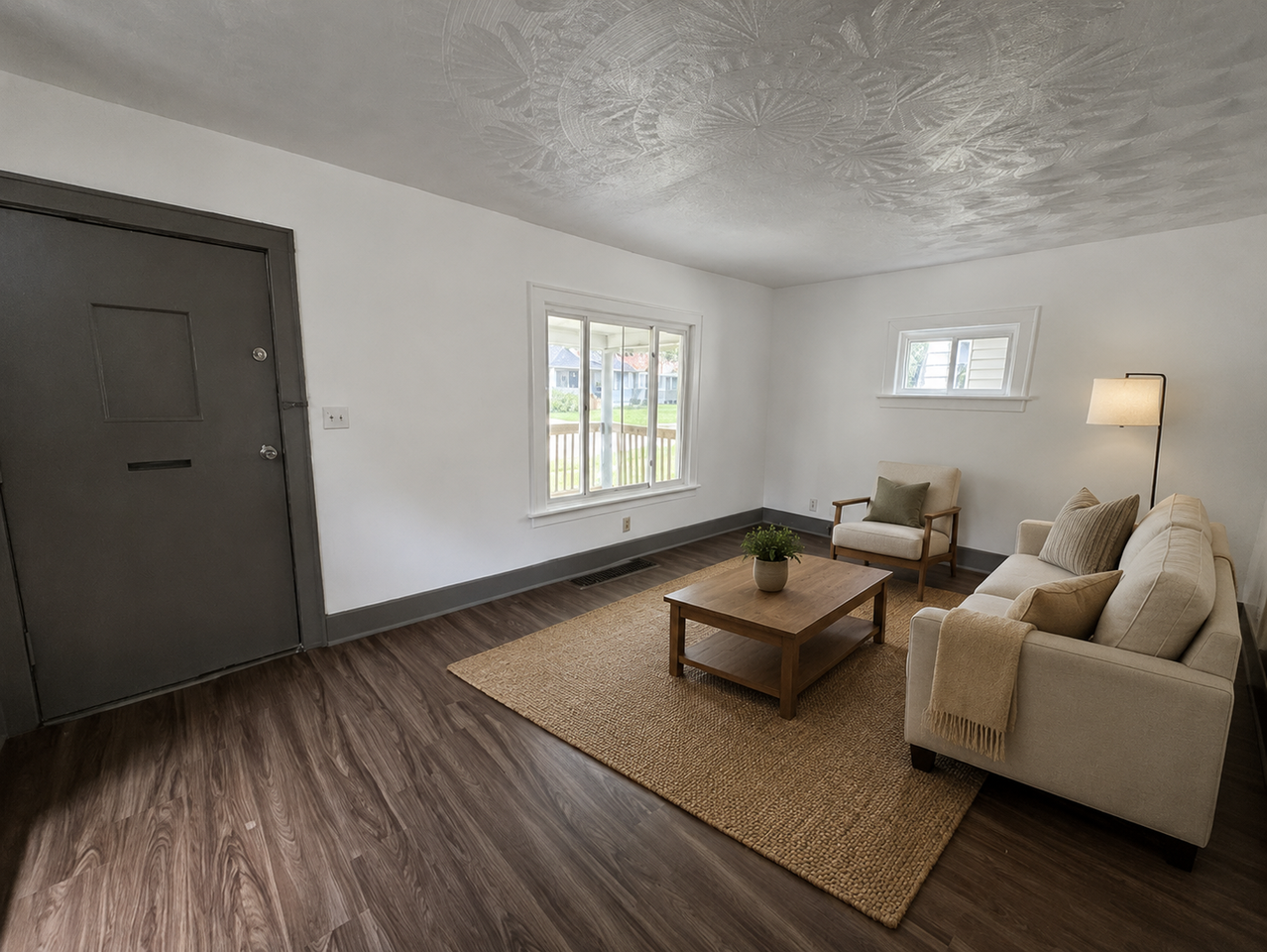674 Hudson Ave - Photo 3 of 19