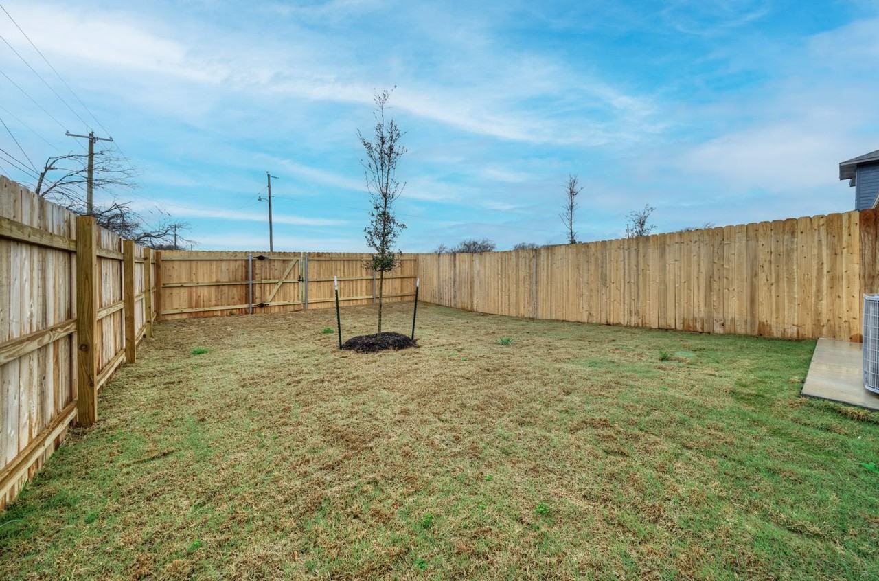 8461 Adelaide Dr - Photo 2 of 50
