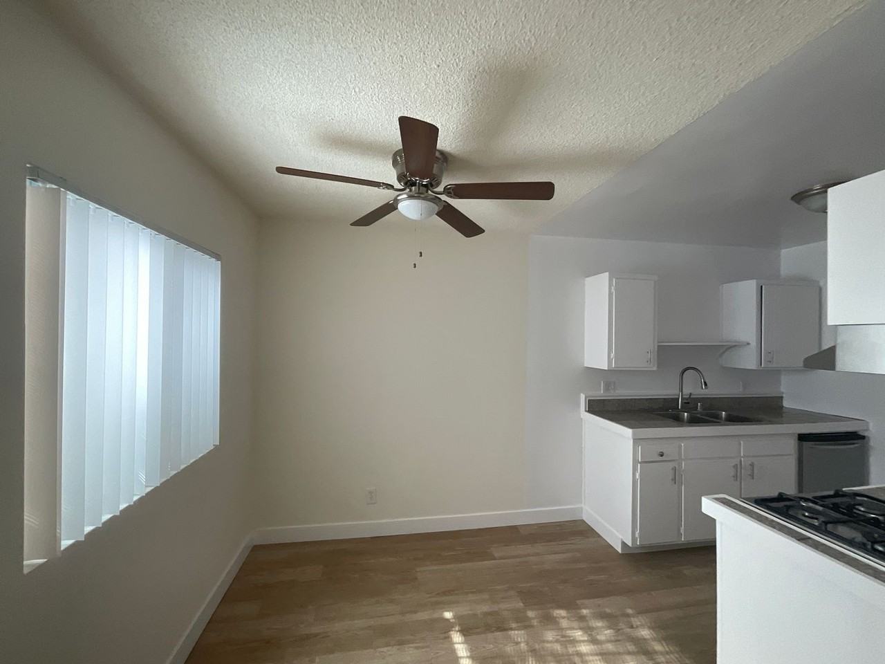 630 N Anna Dr - Photo 3 of 22