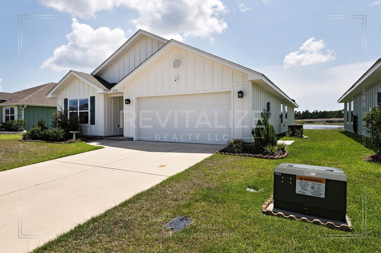 22360 Aleutian Ave - Photo 3 of 43