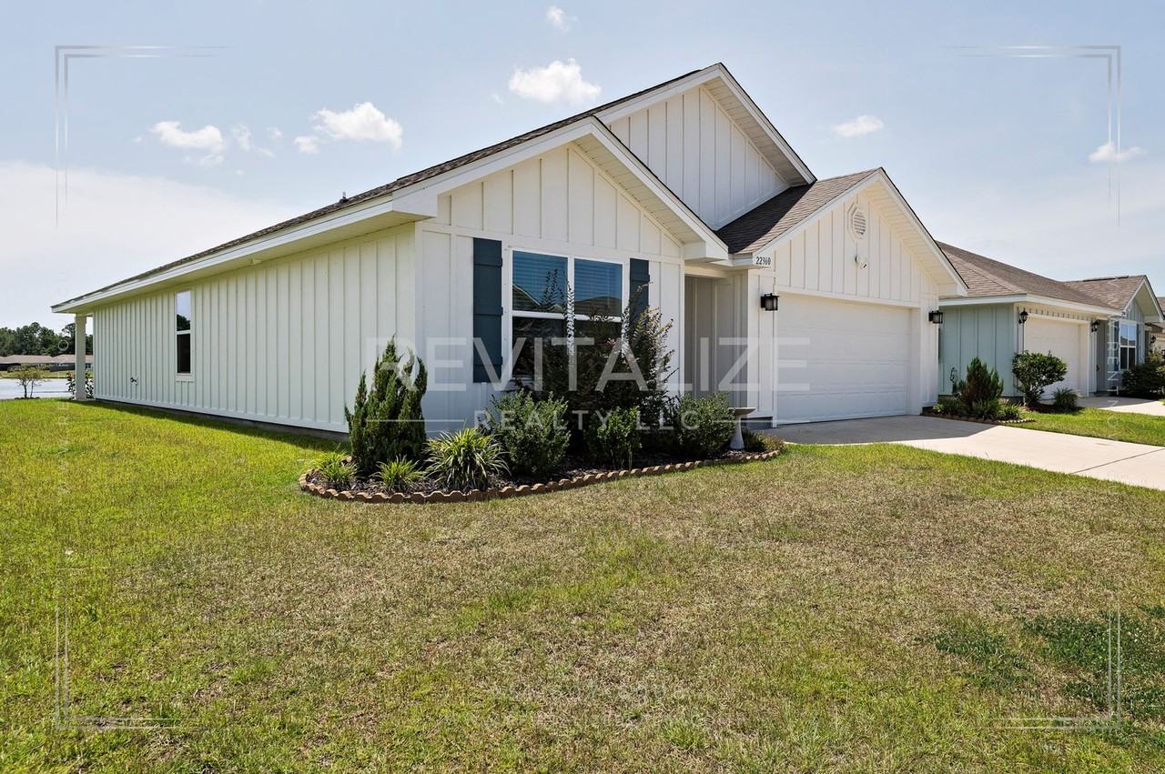 22360 Aleutian Ave - Photo 4 of 43