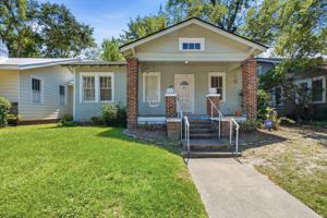 featured image of 431 E 50th St