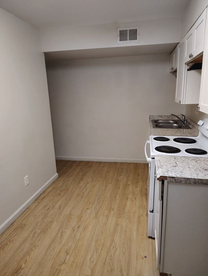 115 Scott Avenue - Photo 4 of 16