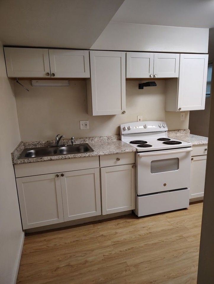 115 Scott Avenue - Photo 5 of 16