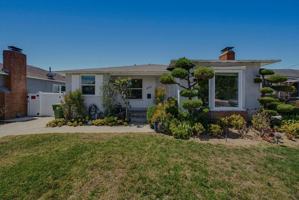 featured image of 8339 Kenyon Ave