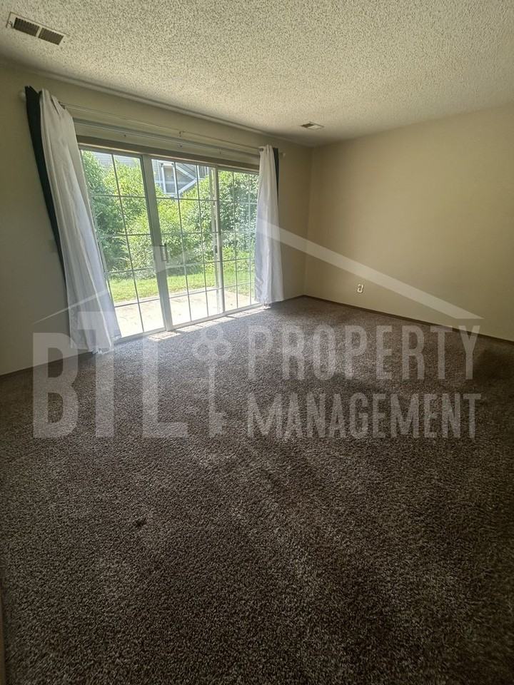 5 Memory Ln - Photo 3 of 6