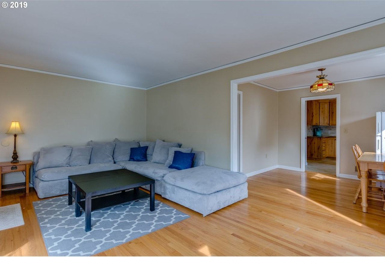 7070 N Cambridge Ave - Photo 6 of 30