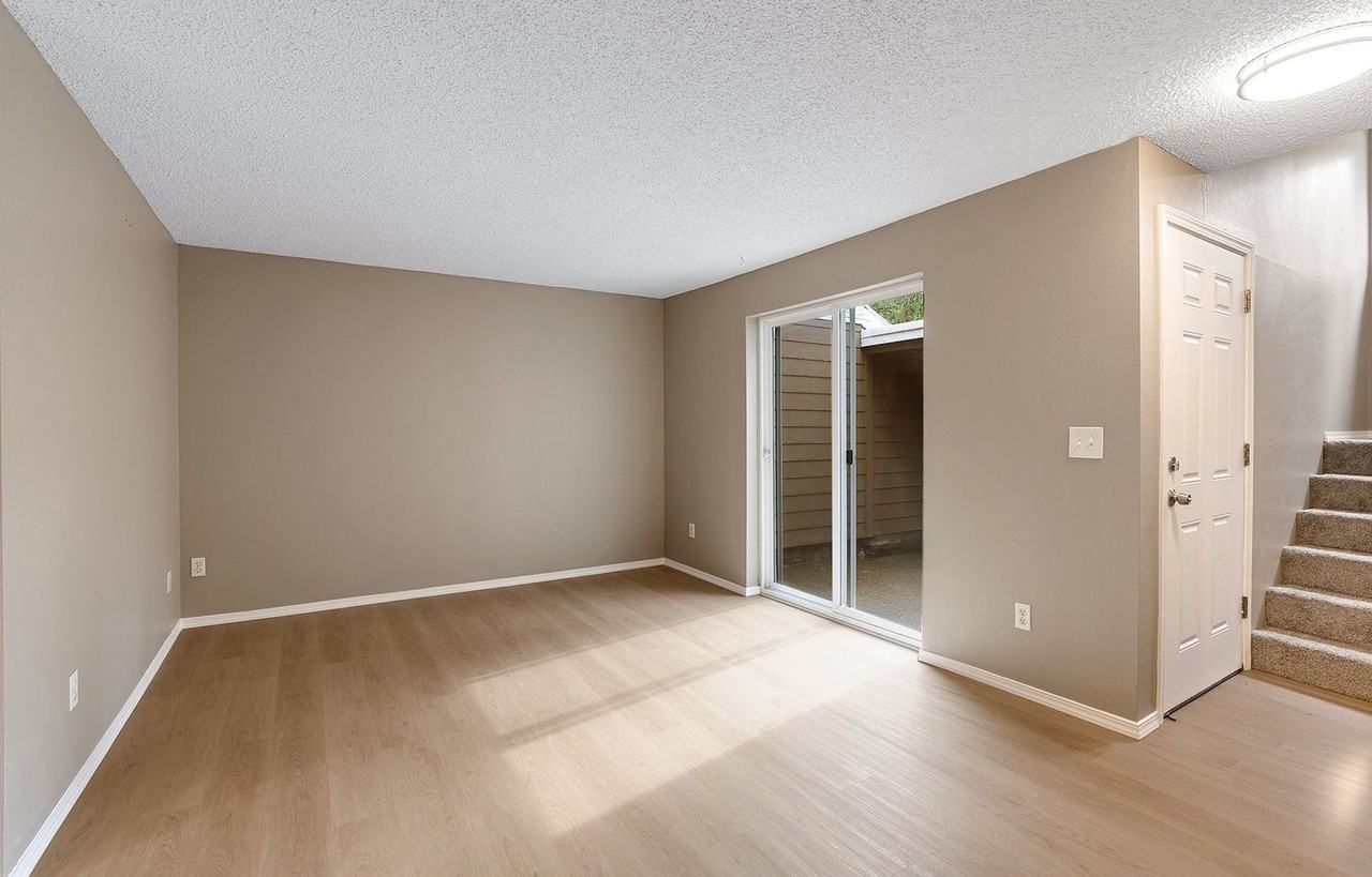 1614 Village Park Pl - Photo 7 of 33