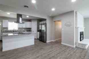 308 N 12th Ave - Photo 1 of 1