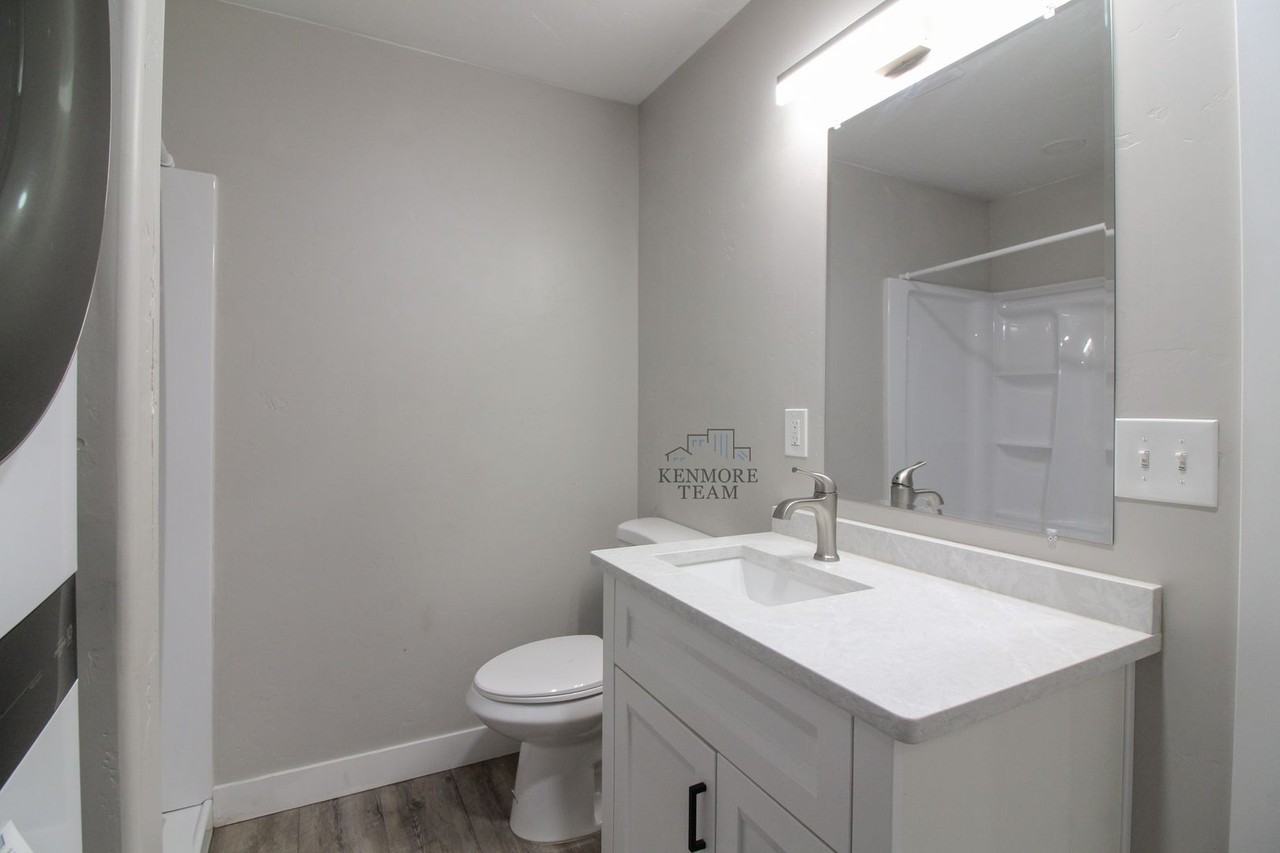 310 N 12th Ave - Photo 7 of 7