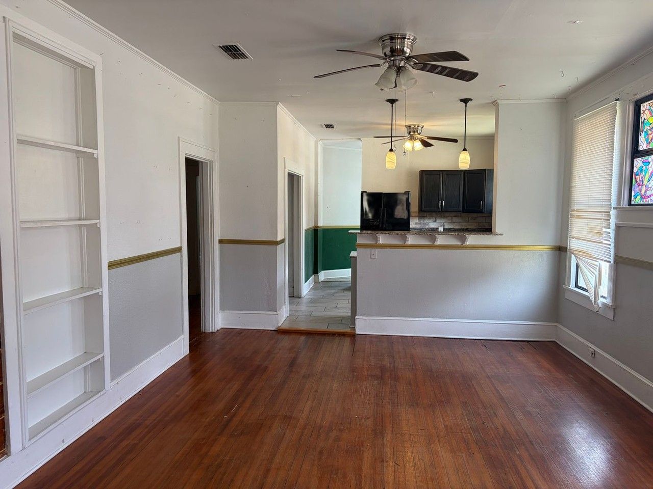 203 E Rutherford St - Photo 7 of 14