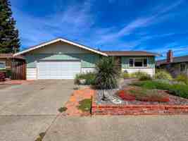 featured image of 1742 Sequoia St