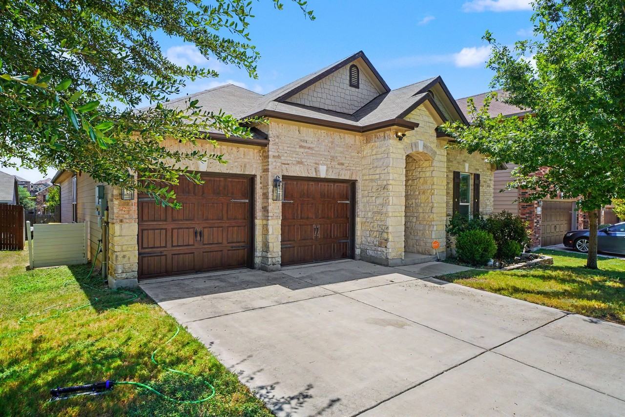 512 Landmark Gate - Photo 3 of 43
