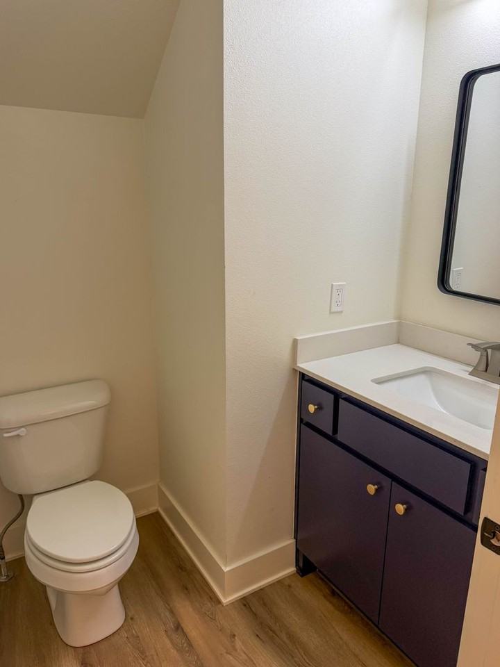 1347 S Duncan Ave - Photo 5 of 13