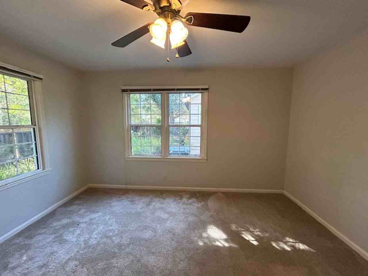 2280 Summerfield Rd - Photo 6 of 20