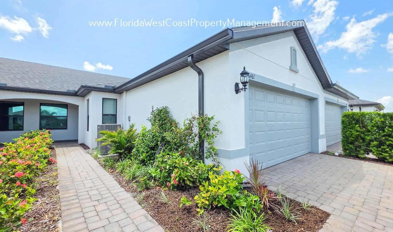 6467 Silverstar Dr - Photo 2 of 40