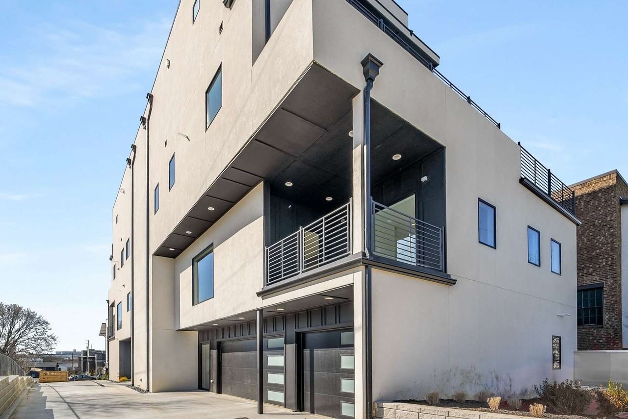 1017 12th Ave S #A - Photo 3 of 50