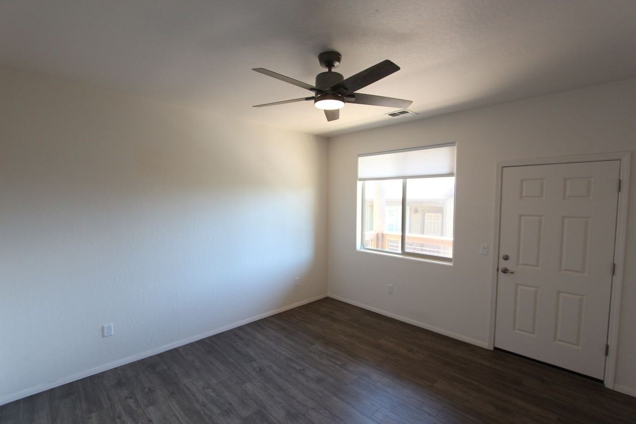 1650 E Ponderosa Pkwy #319 - Photo 7 of 22