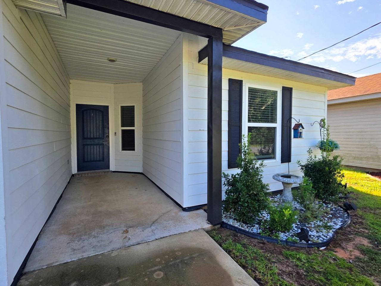 2948 N 24th Ave - Photo 2 of 43