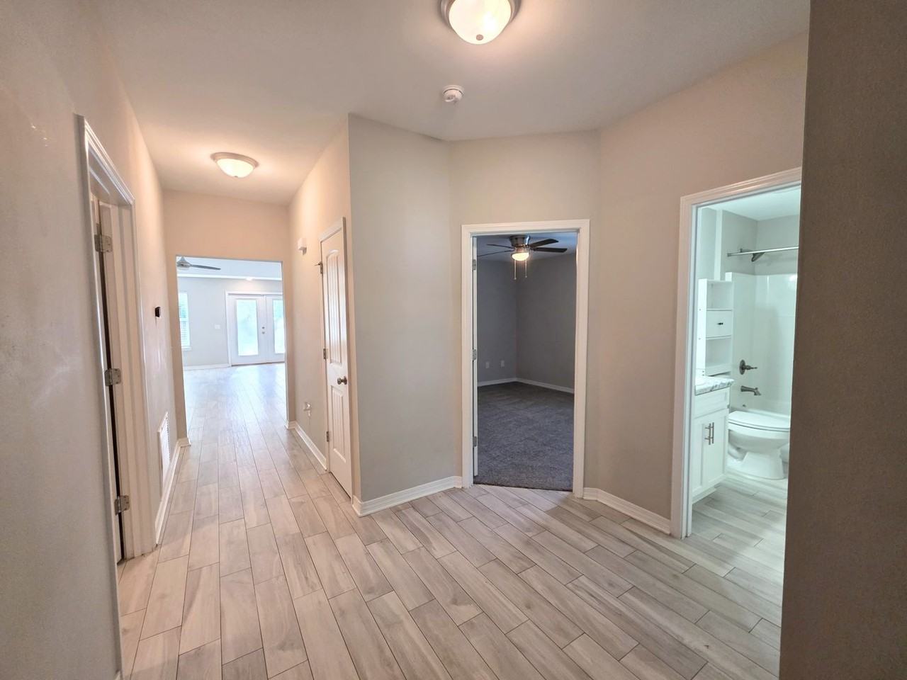 2948 N 24th Ave - Photo 3 of 43
