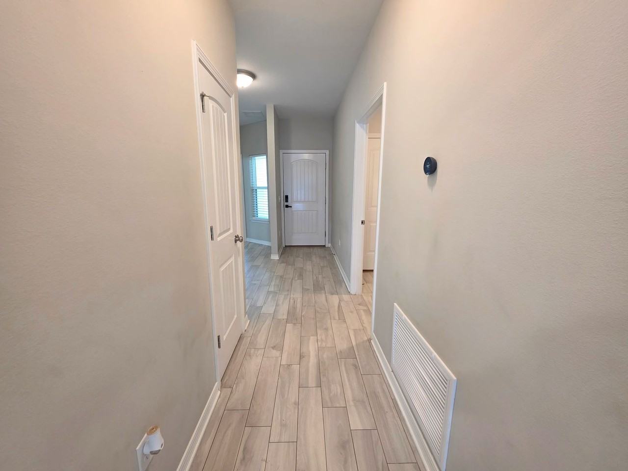 2948 N 24th Ave - Photo 4 of 43
