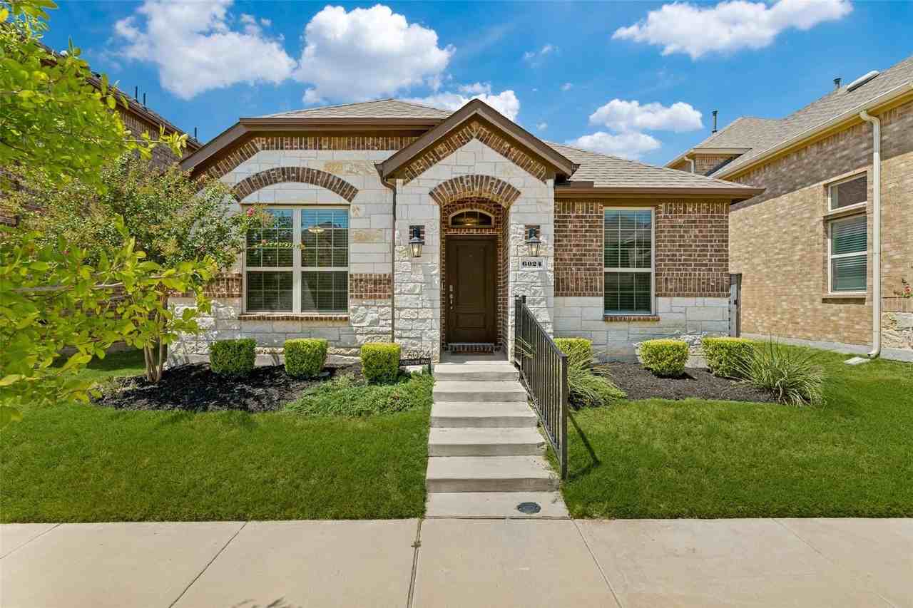6024 Wildflower Way - Photo 3 of 26