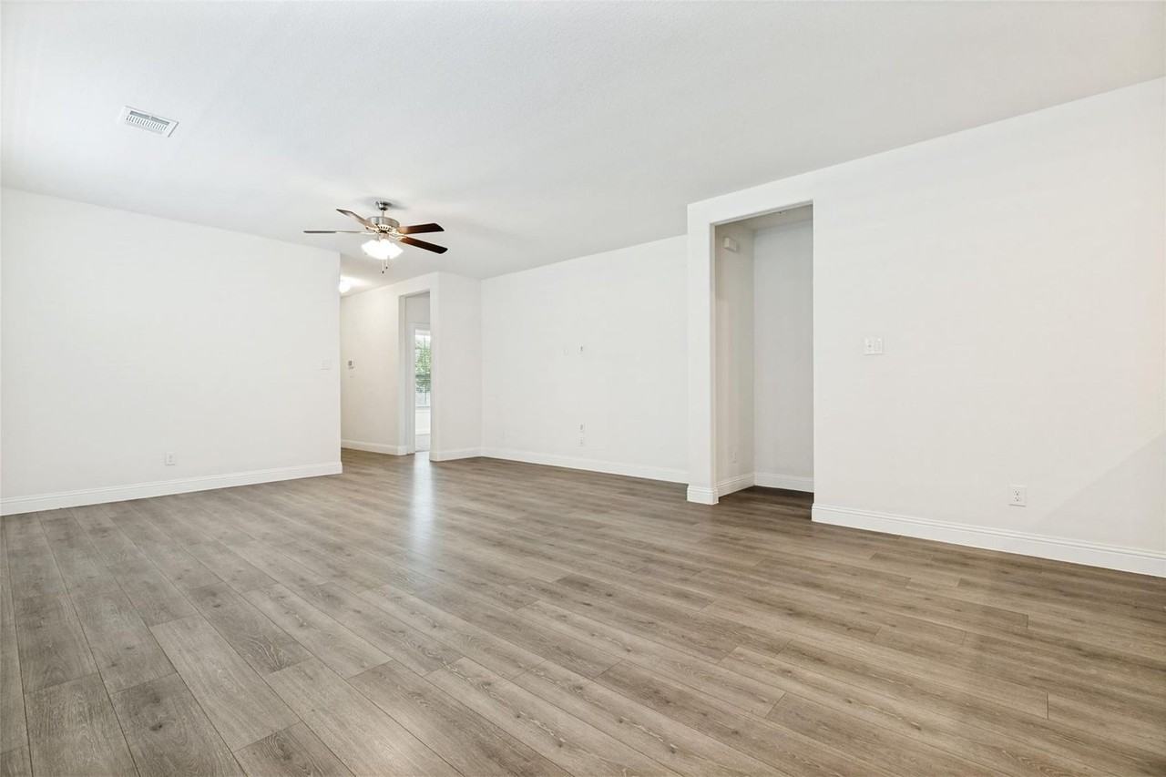 6024 Wildflower Way - Photo 4 of 26