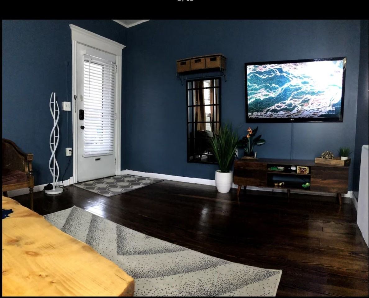 117 E Madison St - Photo 2 of 18